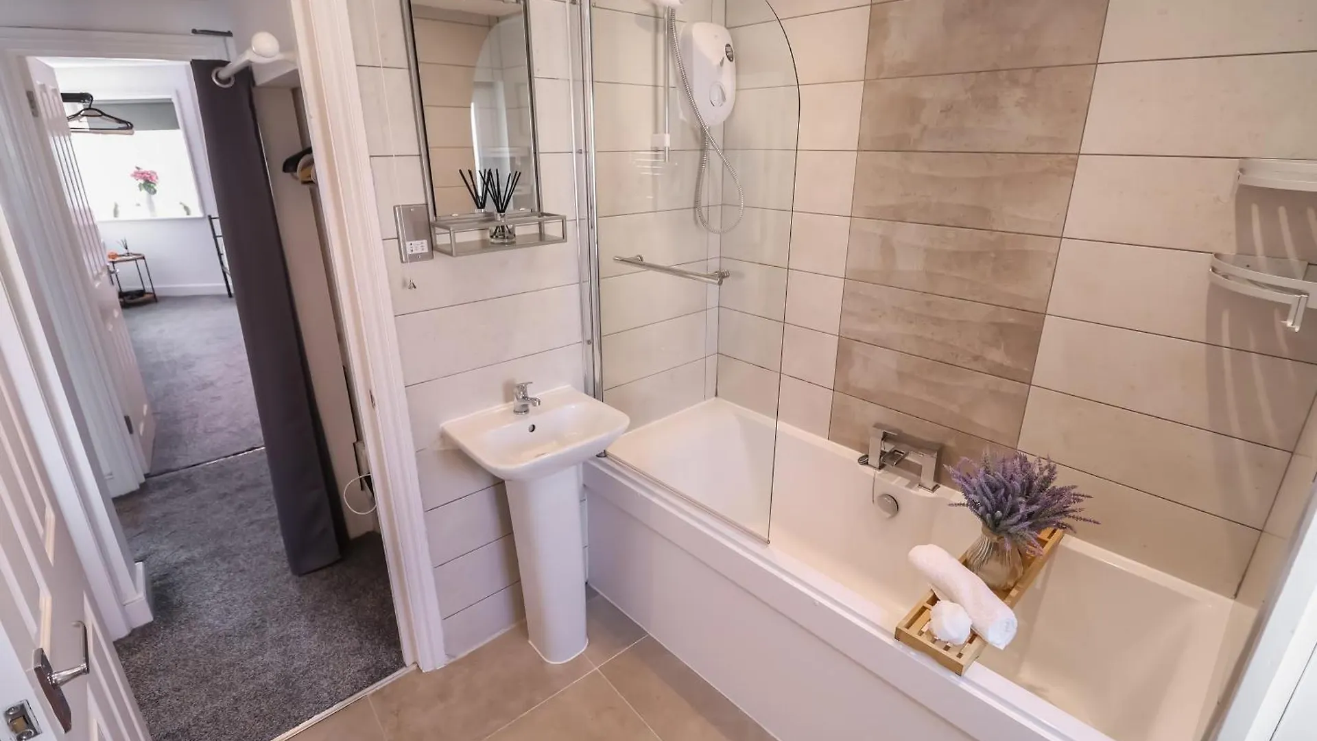 Top Floor Penthouse - Sleeps 6 Brighton Apartment